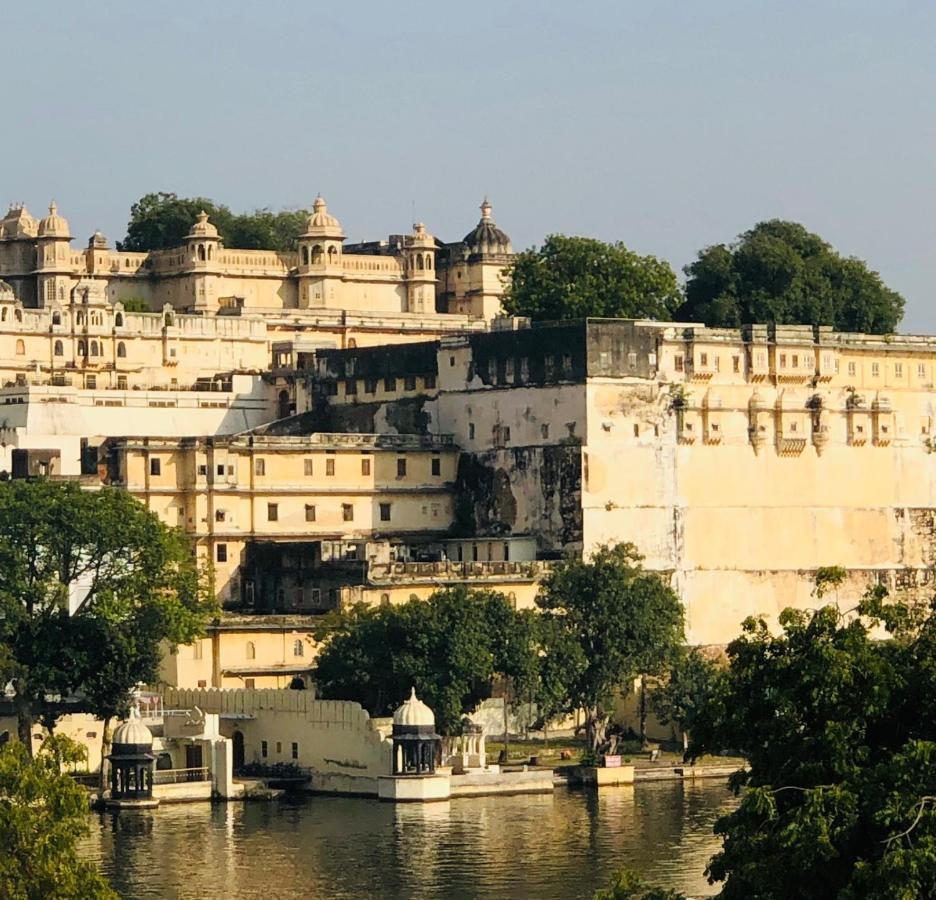 The Hostel Crown Udaipur Exterior foto